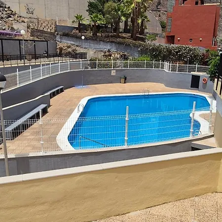 Vistas Al Mar En *